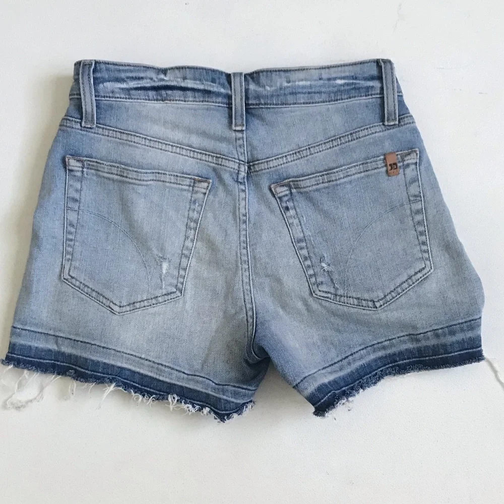 Joe's Alston Medium Wash Distressed Cut Off Denim Shorts • Size 25 🔴